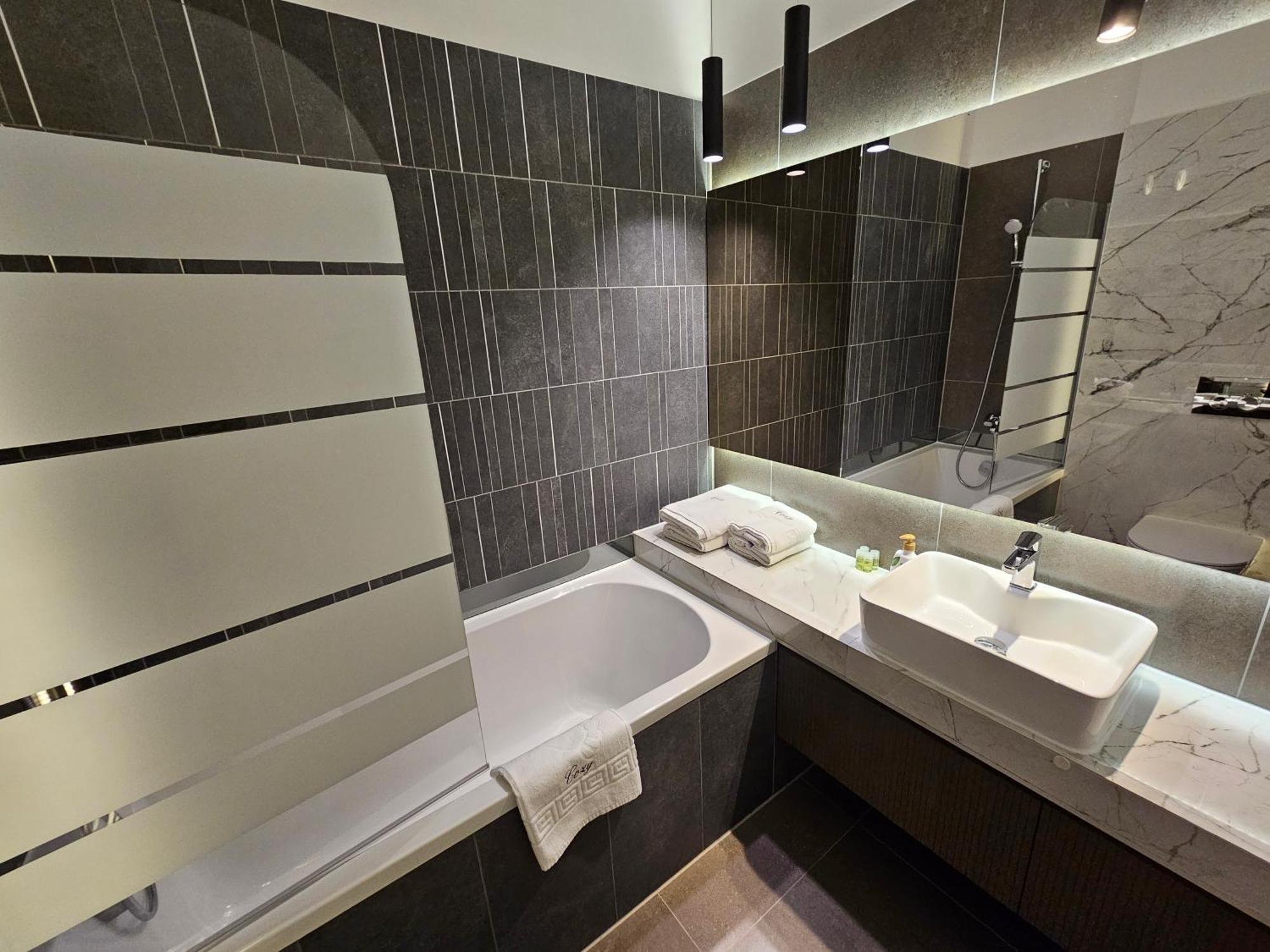 Urban Luxury Flats - Cozy Apartments At Coresi Mall #Braşov Eksteriør bilde